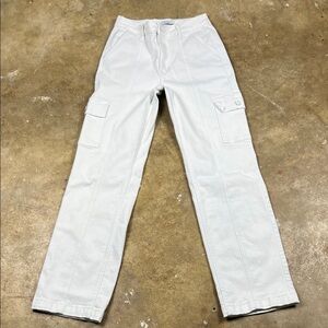 Judy Blue white High Rise Straight Leg Cargo denim
Size: 5/27